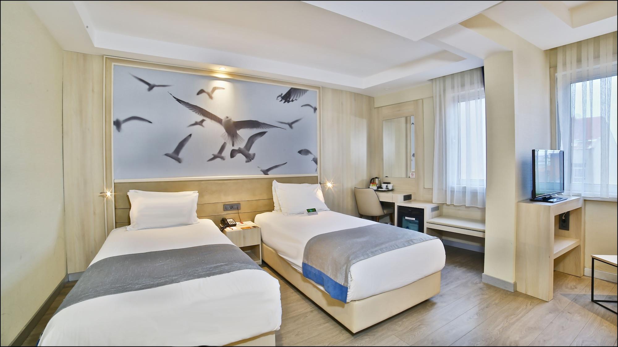 Ramada old city istanbul. Олд Сити отель Самара. Ramada by Wyndham Rostov-on-don Hotel & Spa.